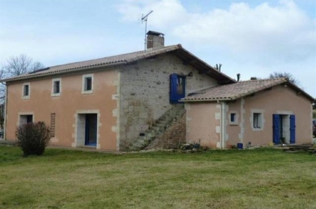 3 bedroom House For Sale: 79370 CELLES..