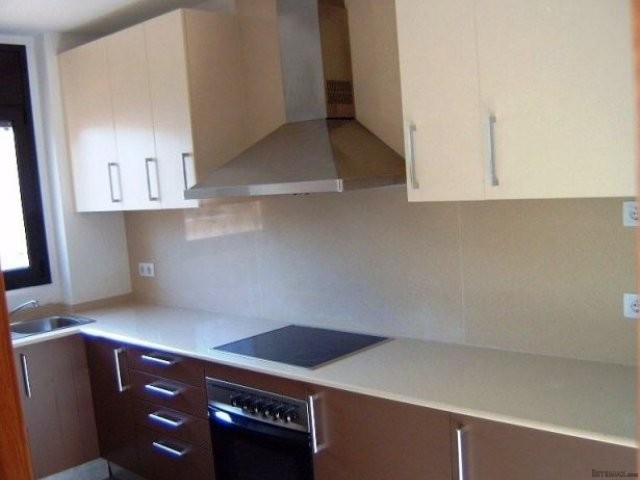 4 Bedrooms - Apartment - Girona - For.. - 2
