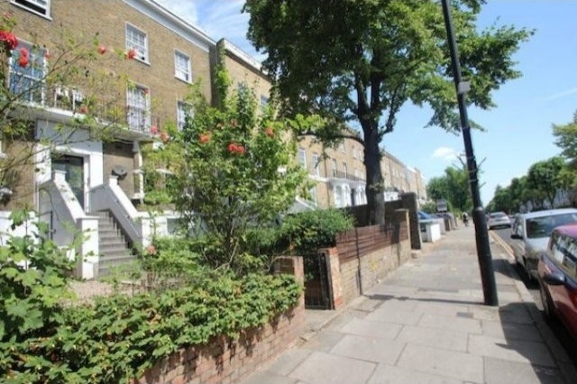 1 Bed Flat/Apartment To Let in London - 2
