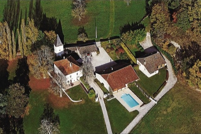 Impressive Country Estate In 33 Acres..