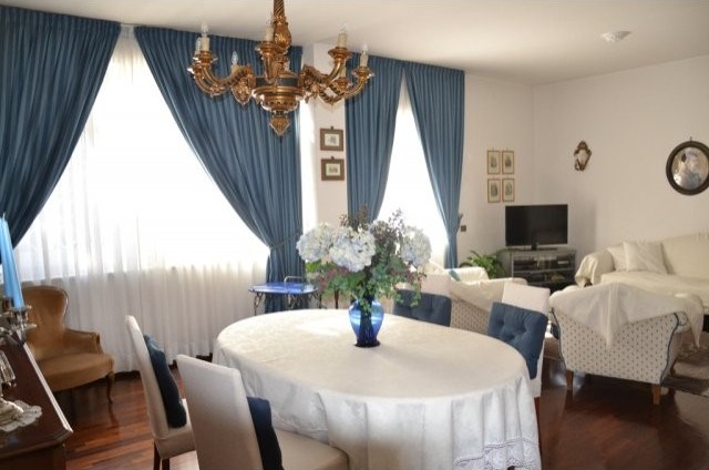 4 Bedrooms - Apartment - For Sale