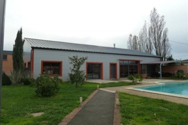 4 bedroom Villa For Sale: 79000 NIORT