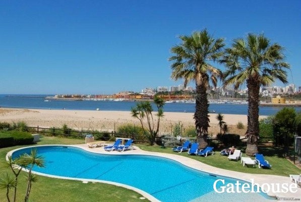 1st Floor River Front Apartment For..