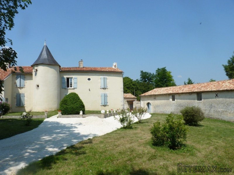Maison De Maitre With Outbuildings.. - 2