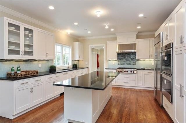 4 bedroom Residence For Sale: Rye, New.. - 2
