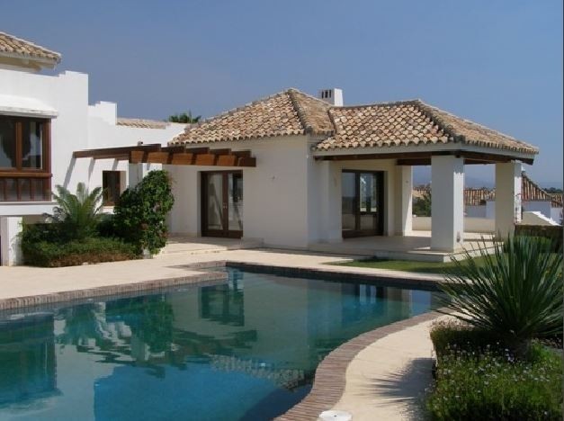 4 Bedrooms - Villa - Malaga - For Sale