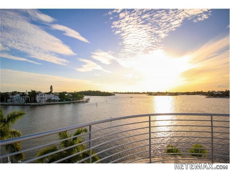Land For Sale: 1400 Siesta Dr..