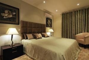 LUXURY APARTMENTS WITH GREAT VIEWS - 2