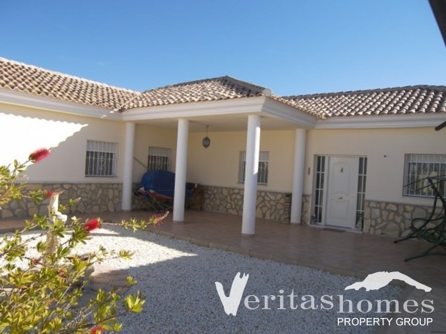 Ref: 1577 - Villa for Sale in El Cucador - 2