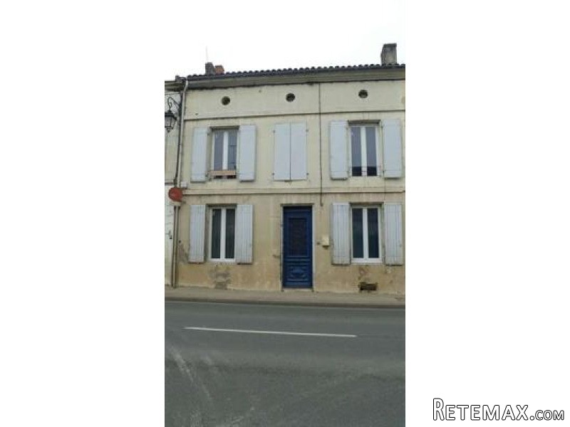 4 Bedrooms - Town House -..