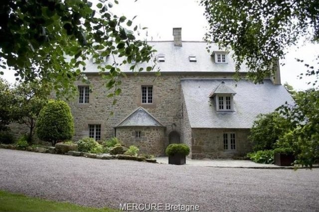 4 bedroom Manor House For Sale: 22700.. - 2