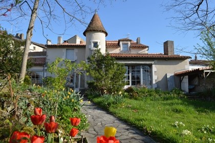 Maison de ville et 3 appartements
