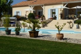 Substantial 6 Bedroom Contemporary.. - 2