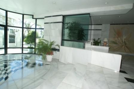 3 bedroom Apartment For Sale: Marbella - 2