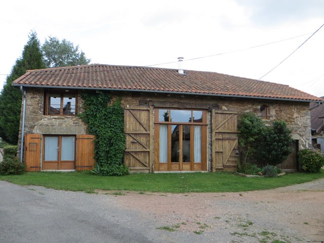 Beautifully Renovated Barn In North..