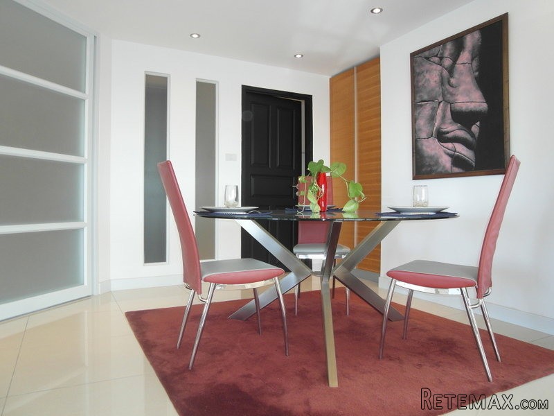 1 bedroom sea view designer condo at..