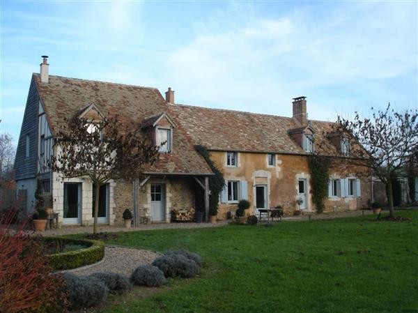 Beautifully Restored Chateau Annexe