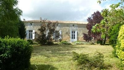 Manor 8 Rooms