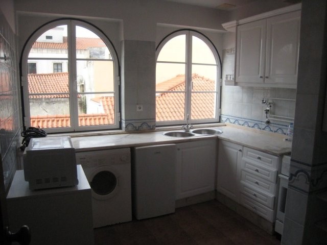Two bedroom apartment in centre of town