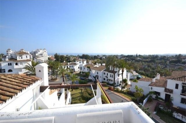 Nueva Andalucia, Marbella, , 5 rooms..