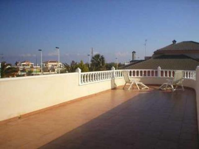 3 bed 2 bath detached villa in Los.. - 2