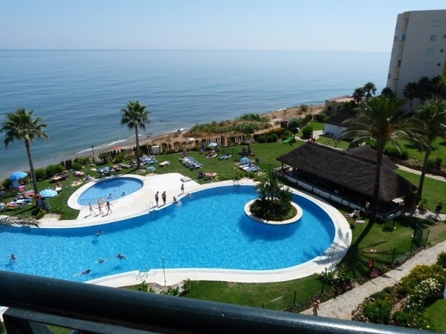 APARTMENT FOR SALE IN CALAHONDA