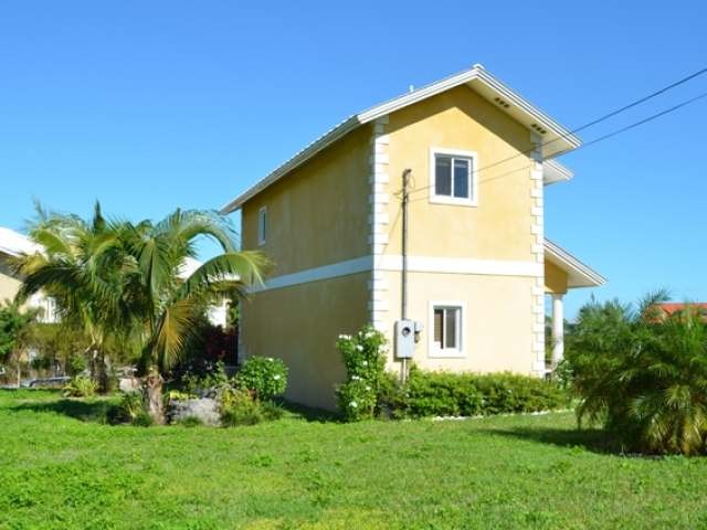 Apartment/townhouse - This quaint home.. - 2