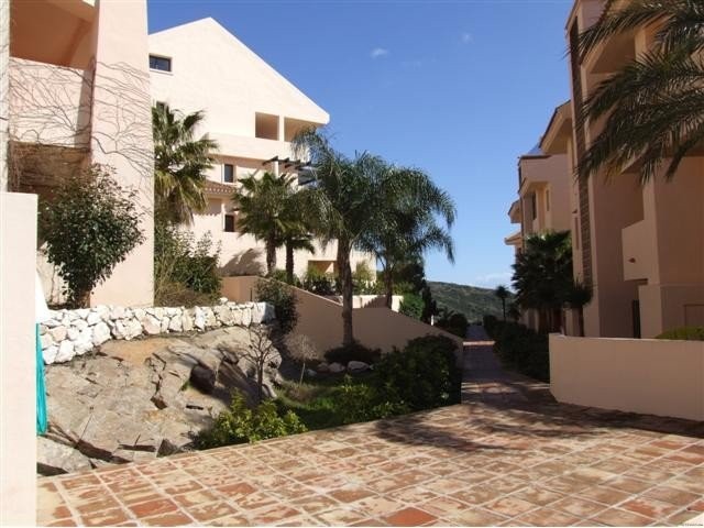 APARTMENT FOR SALE CALAHONDA