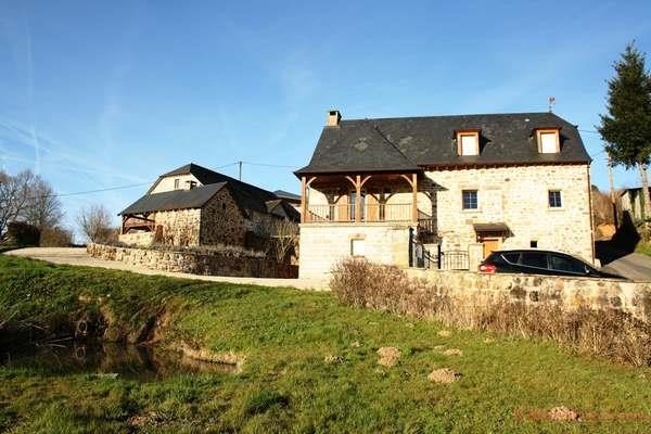 Nr Brive (19) - For sale : A pair of..