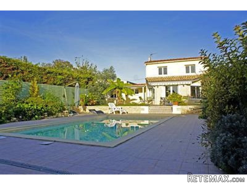 4 Bedrooms - House - Poitou-Charentes..