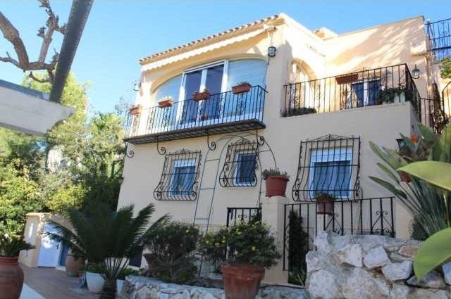 6 Bedroom Villa in Javea