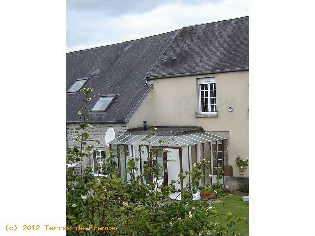 Three Bedroom Terrace House With Garden..