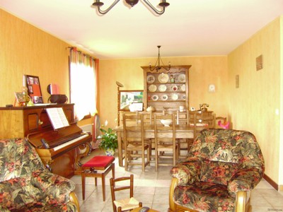 Detached House With Basement And Garden - 2