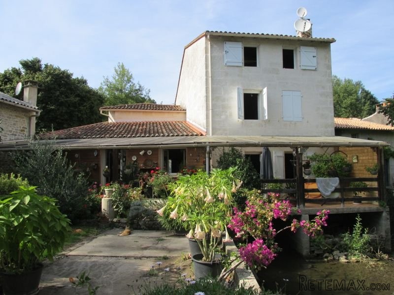 Water Mill, Independent Apartment..