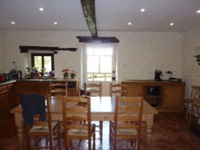 Large House With 5 Bedrooms And.. - 2