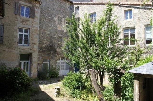6 bedroom Town House For Sale: 86000.. - 2