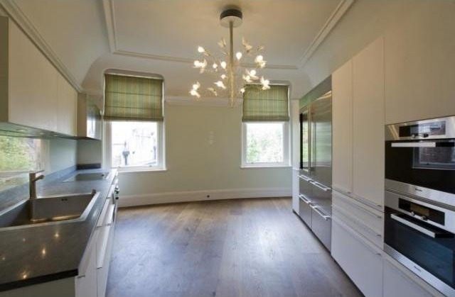 4 bed flat to rent in South Street.. - 2