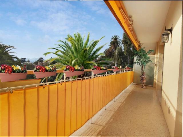 Great 2 bedroom apartment in Cannes