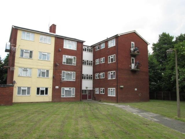 3 bed 1st floor flat to rent in..