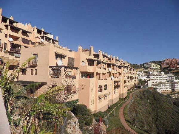 Apartment - Property located in.. - 2