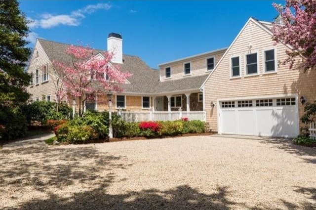 4 bedroom Property For Sale: Park..
