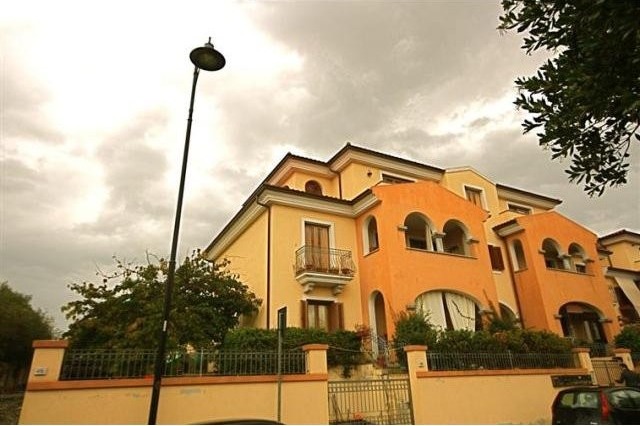 1 Bedroom - Apartment - For Sale