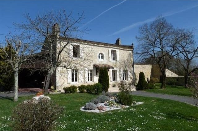 4 bedroom Character For Sale: 33000..