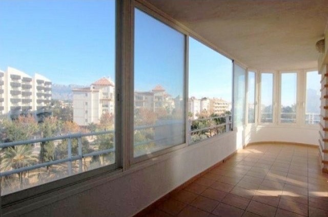 Apartment for sale in Albir - 2