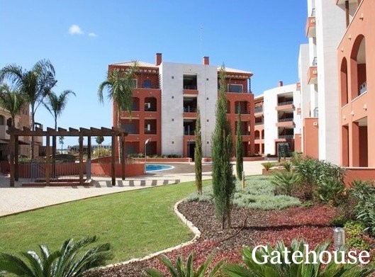 Apartment For Sale In Vilamoura With 2..