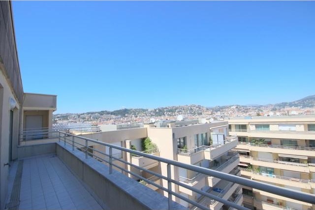 Quality one bed in beautiful residence - 2