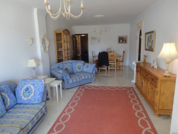 3 bedrooms 2 bathrooms