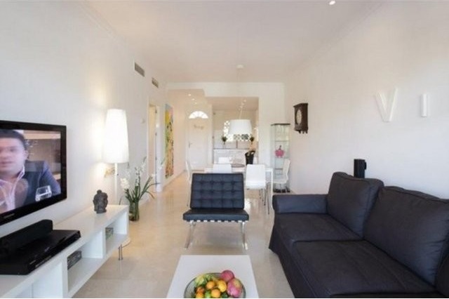 Fabulous 1st Floor Refurbished.. - 2