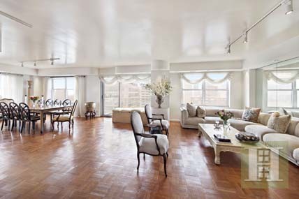 4 bedroom Apartment For Sale: 400 EAST..