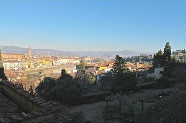 3 bedroom Apartment For Sale: Florence..